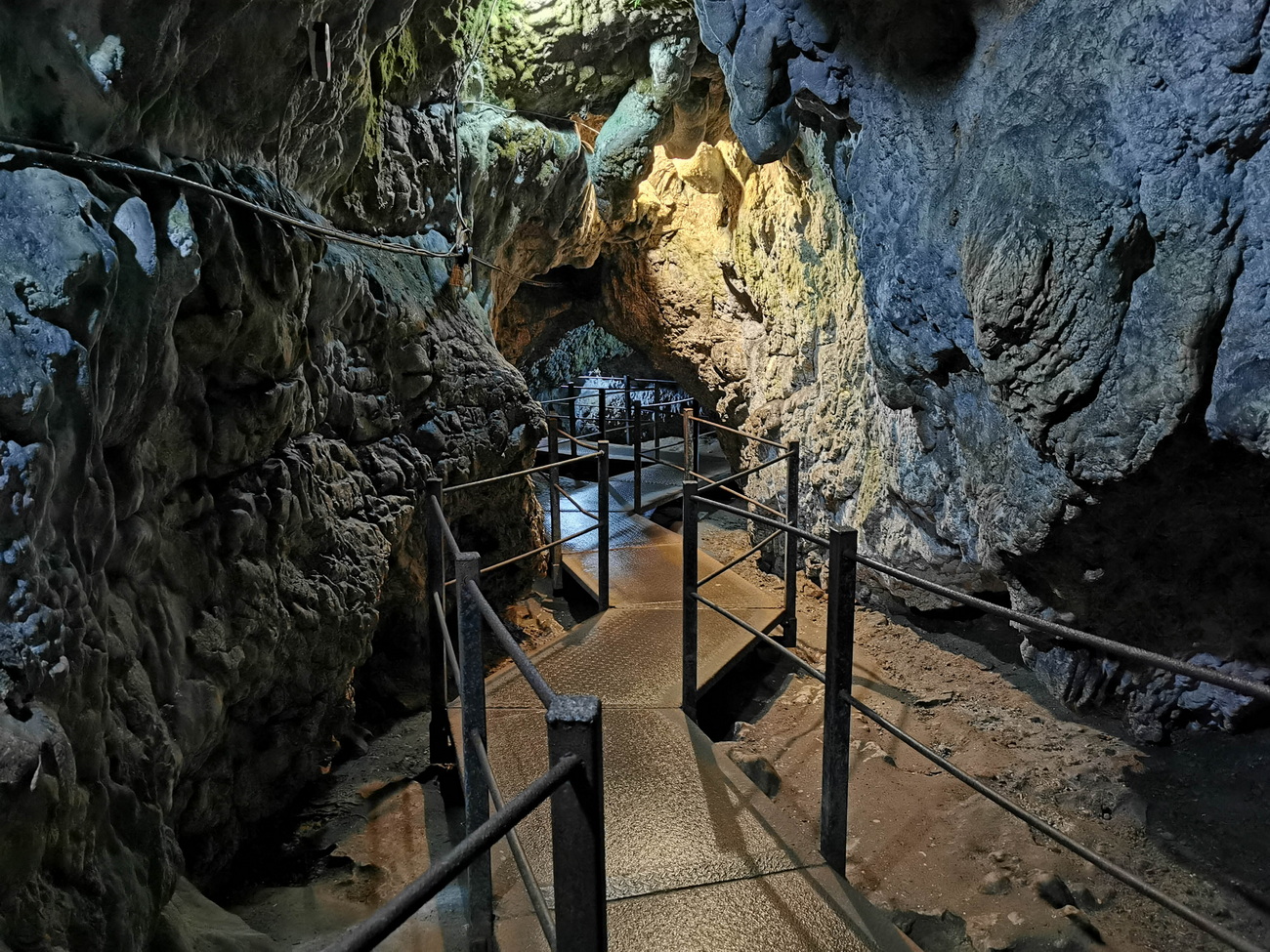 Satele Pestera si Măgura